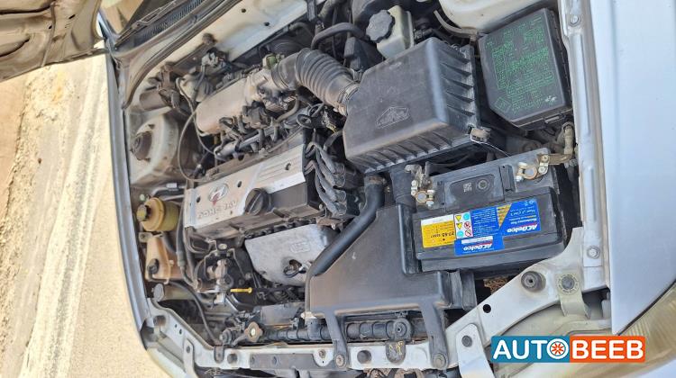 هيونداي فيرنا 2000