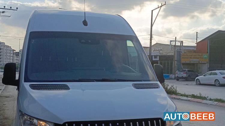 Minibus Mercedes Benz 2020