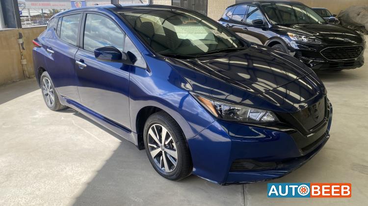 نيسان ليف 2022