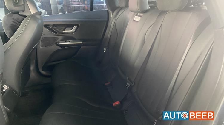 مرسيدس بنز EQA350 2022