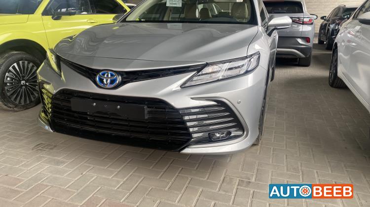 تويوتا كامري 2024