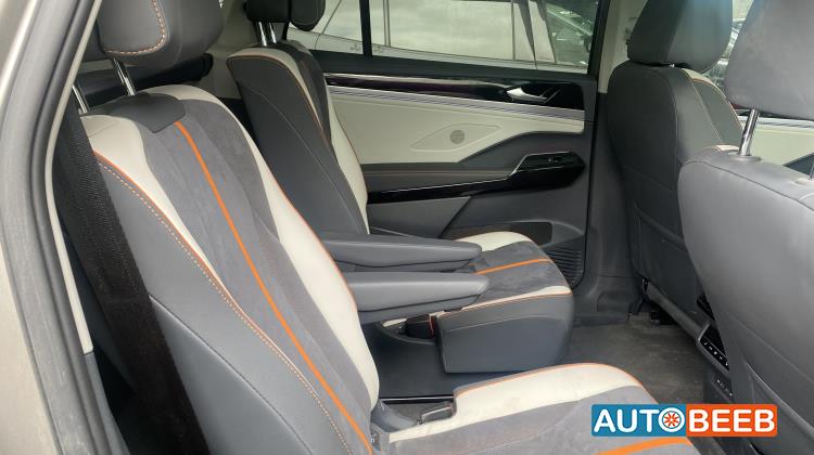 Volkswagen ID.6 2021