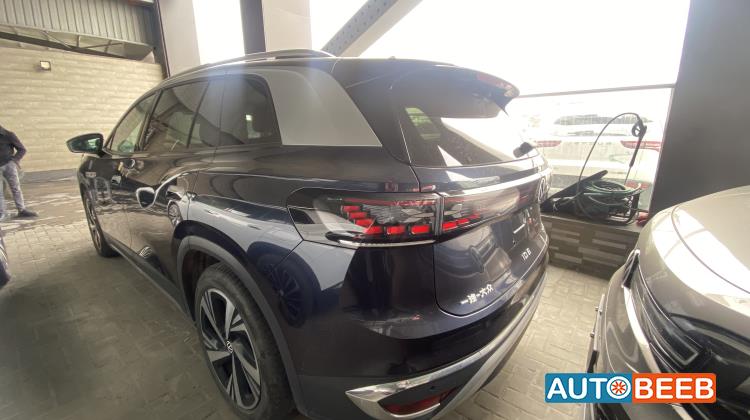 Volkswagen ID.6 2023