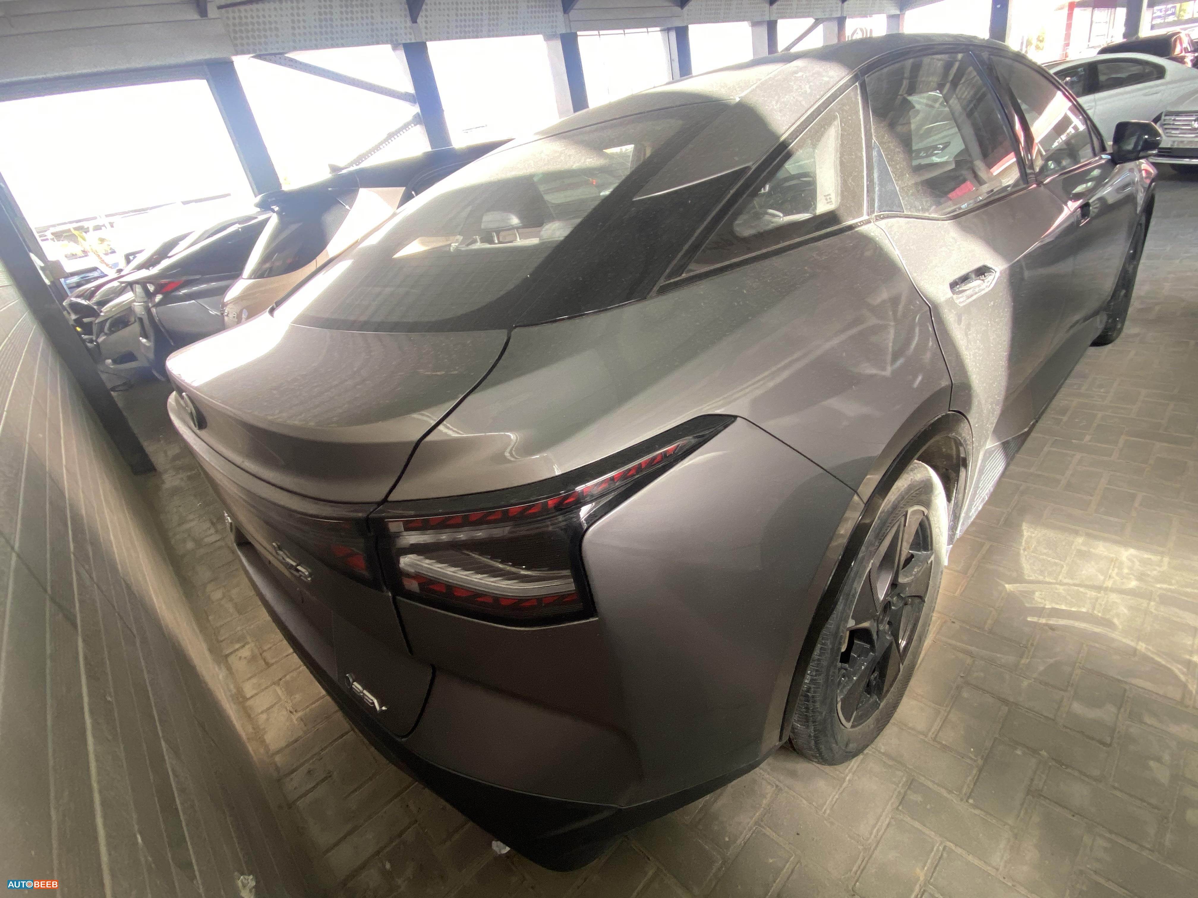 تويوتا bZ3X 2023