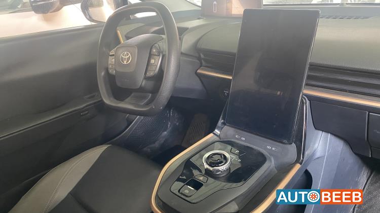 تويوتا bZ3X 2023