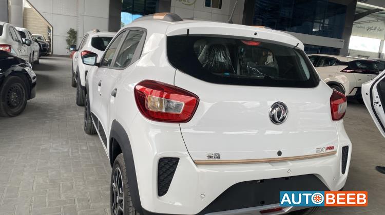 دونج فينج EX1 2022