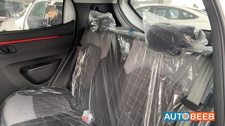 دونج فينج EX1 2022