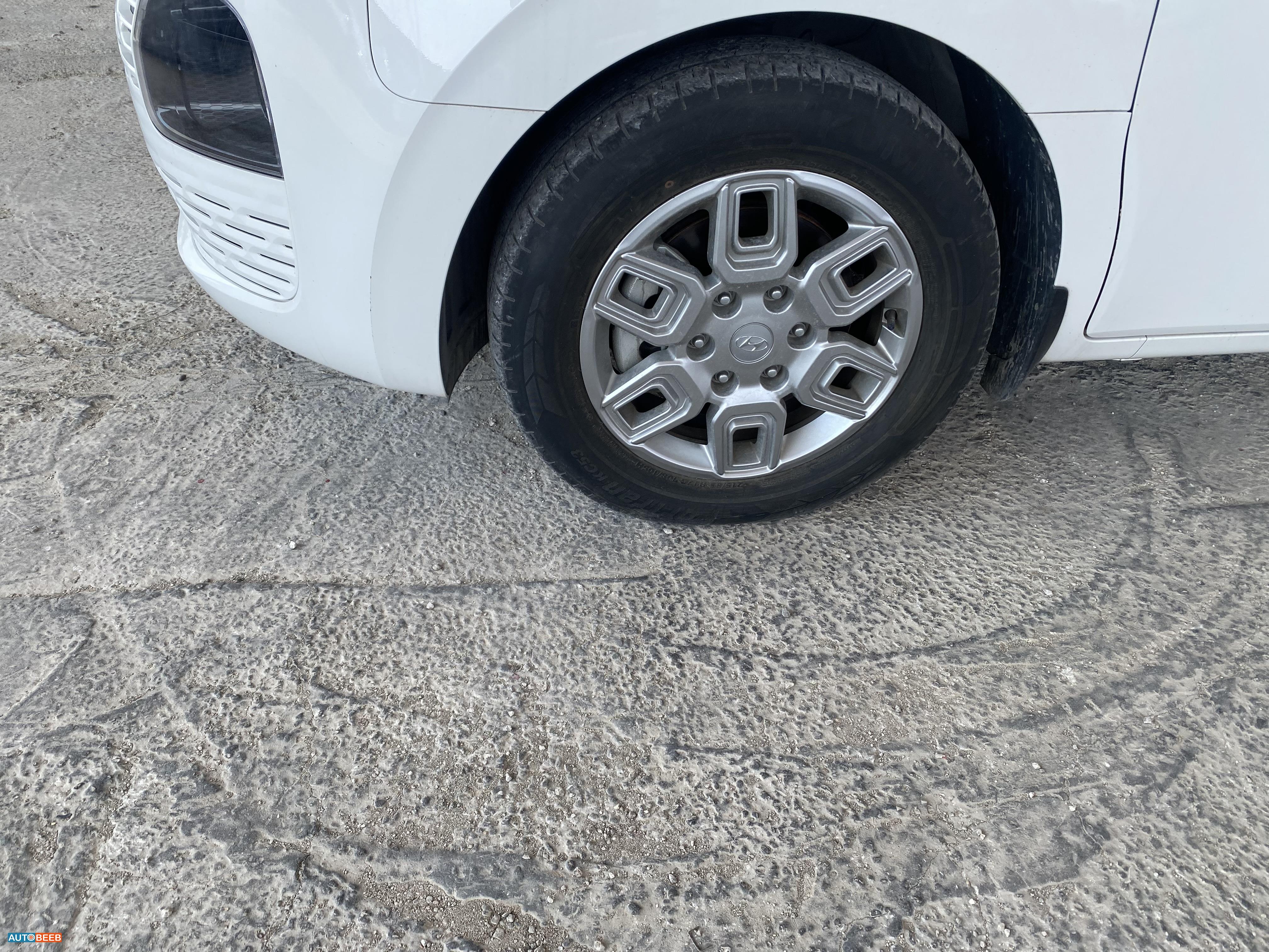 Minibus Hyundai 2022