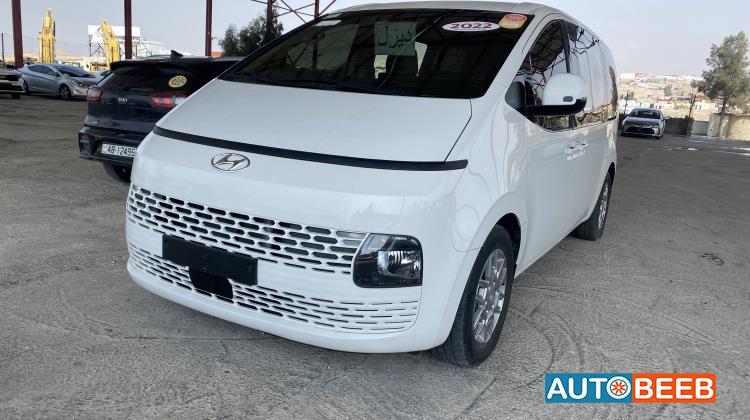 Minibus Hyundai 2022