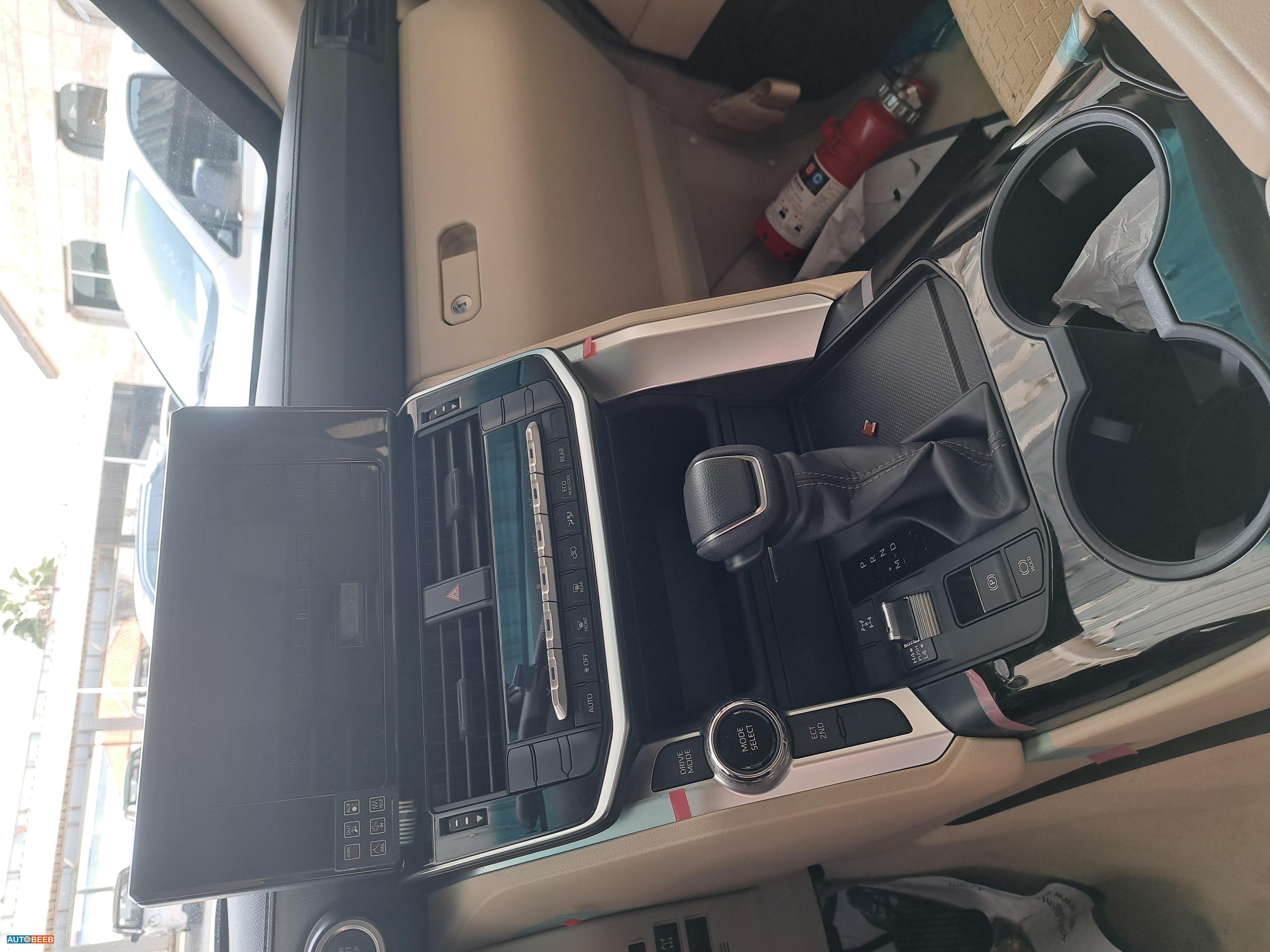 Toyota Land Cruiser 2024