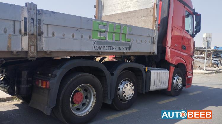 Tractor Unit Mercedes Benz 2016