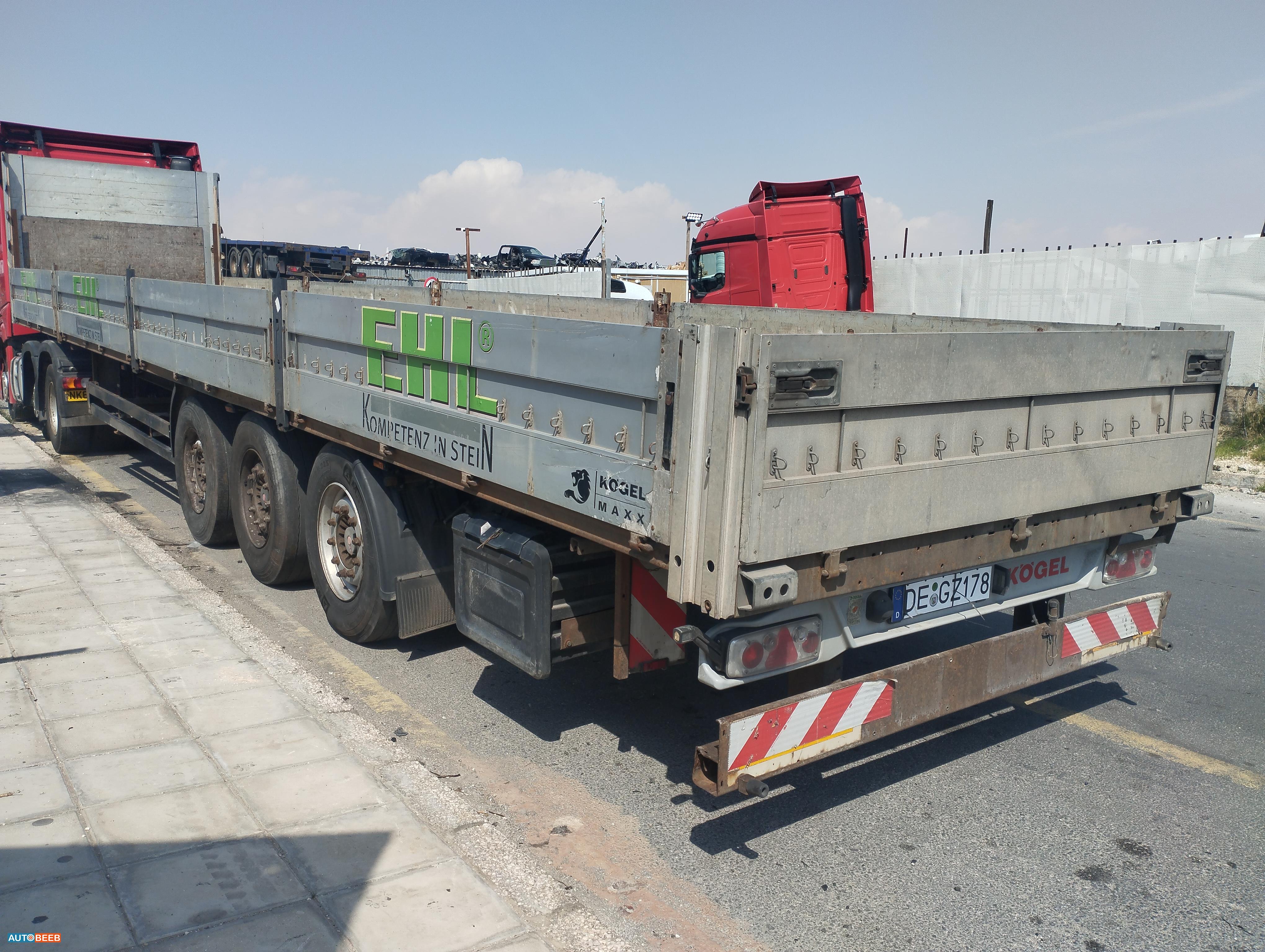 Flatbed With Side  2006