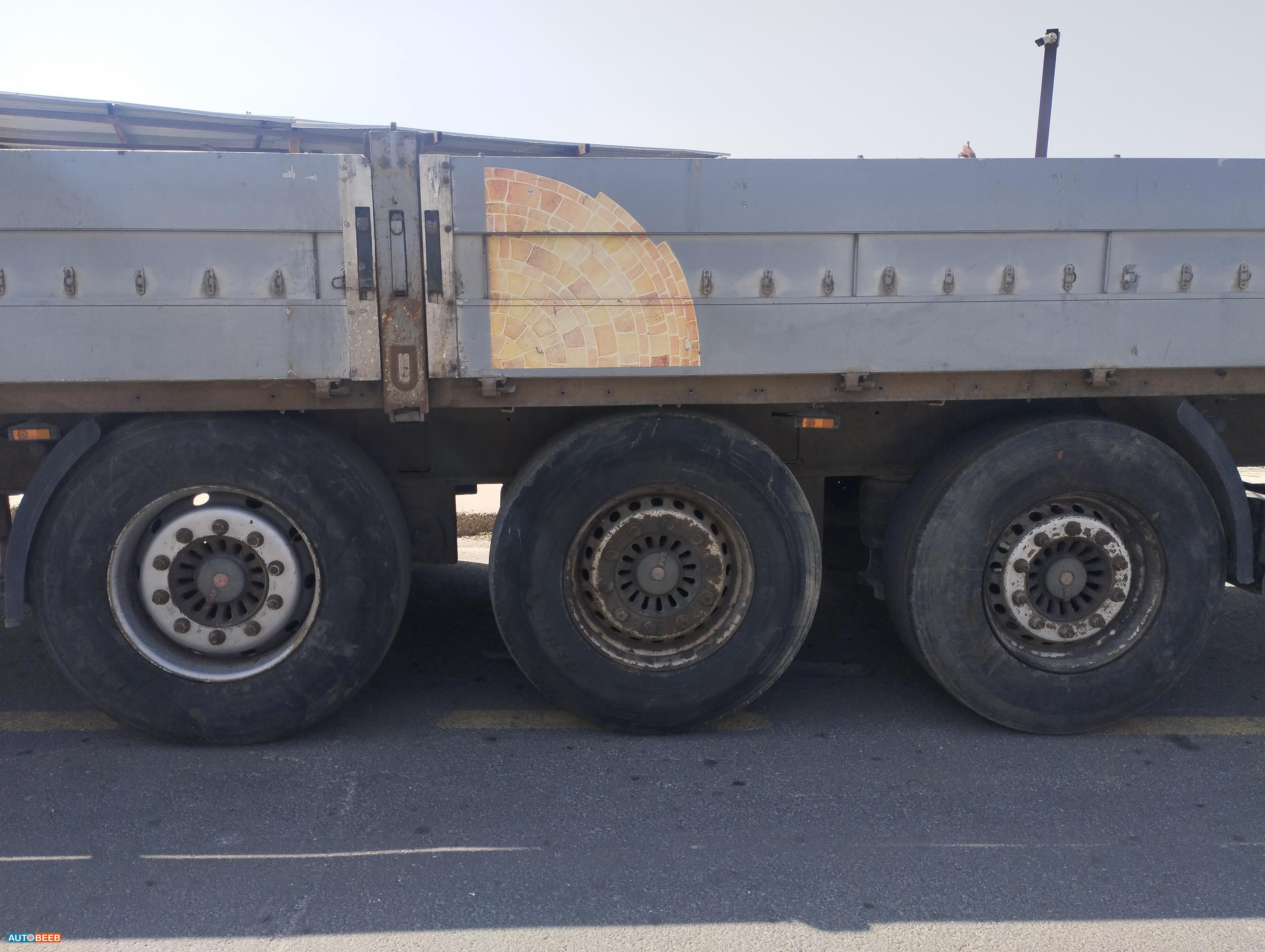 Flatbed With Side  2006