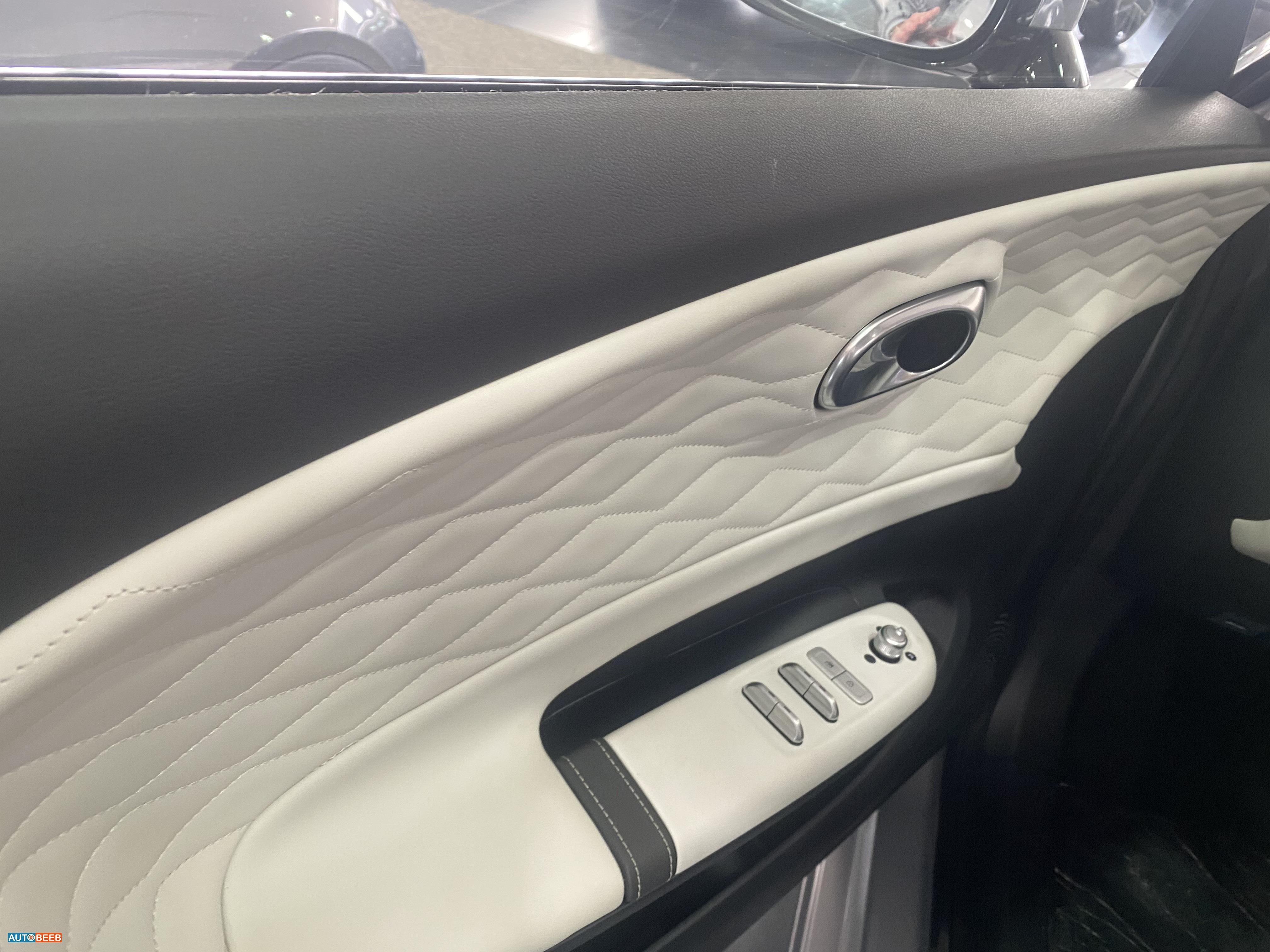 دونج فينج  2025