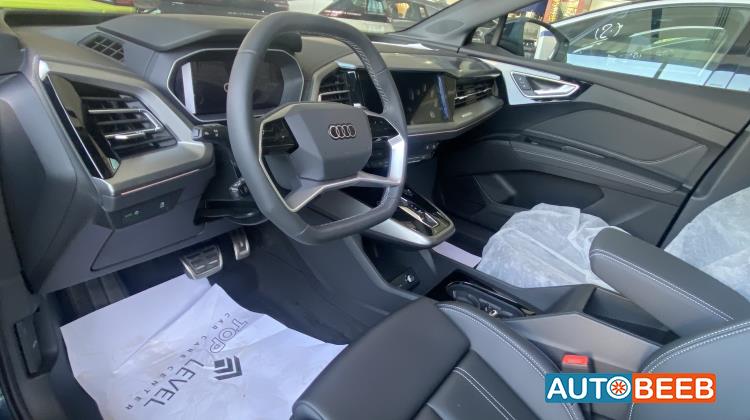 Audi Q4 e-tron 2024