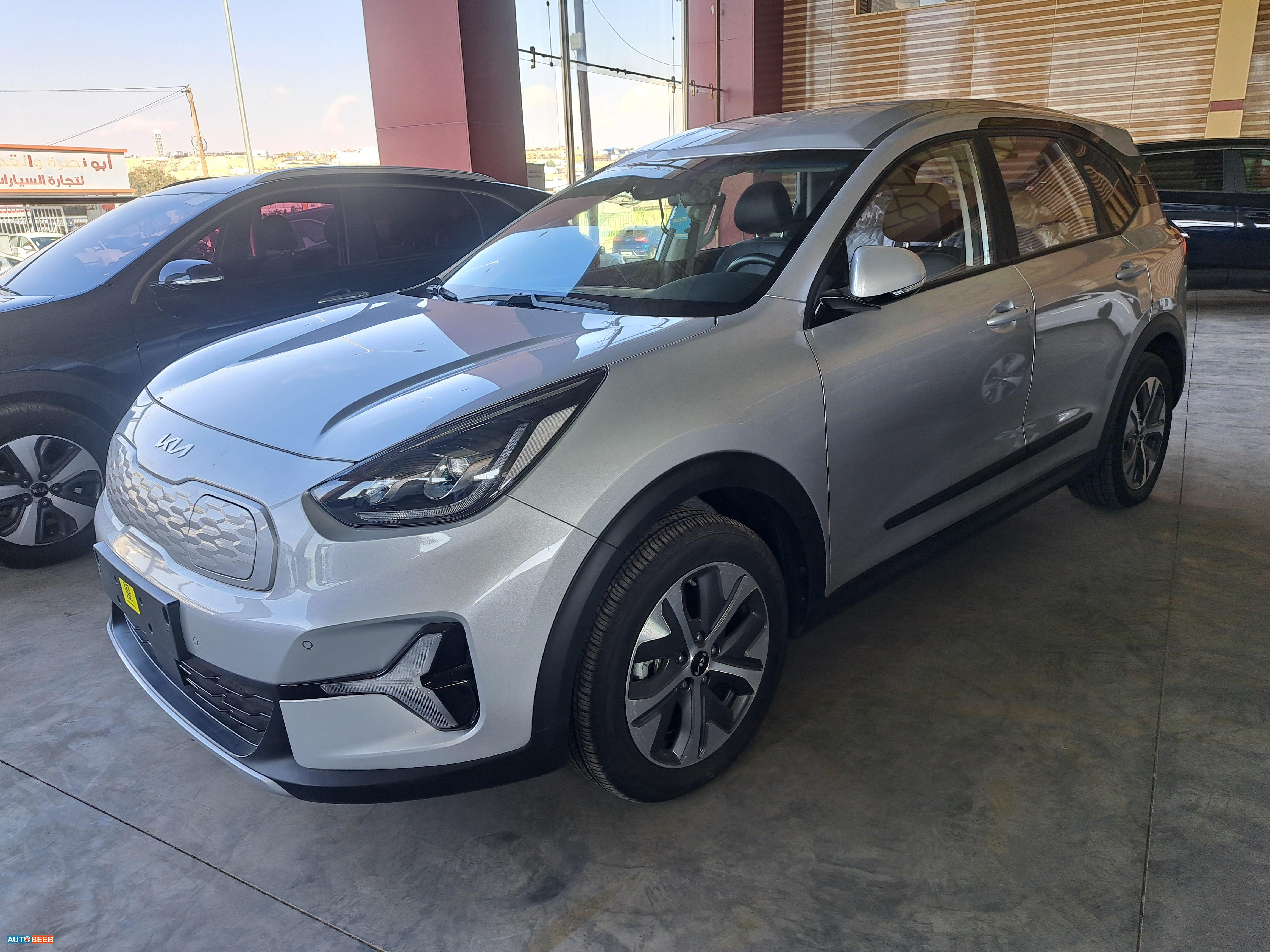 كيا نيرو 2023