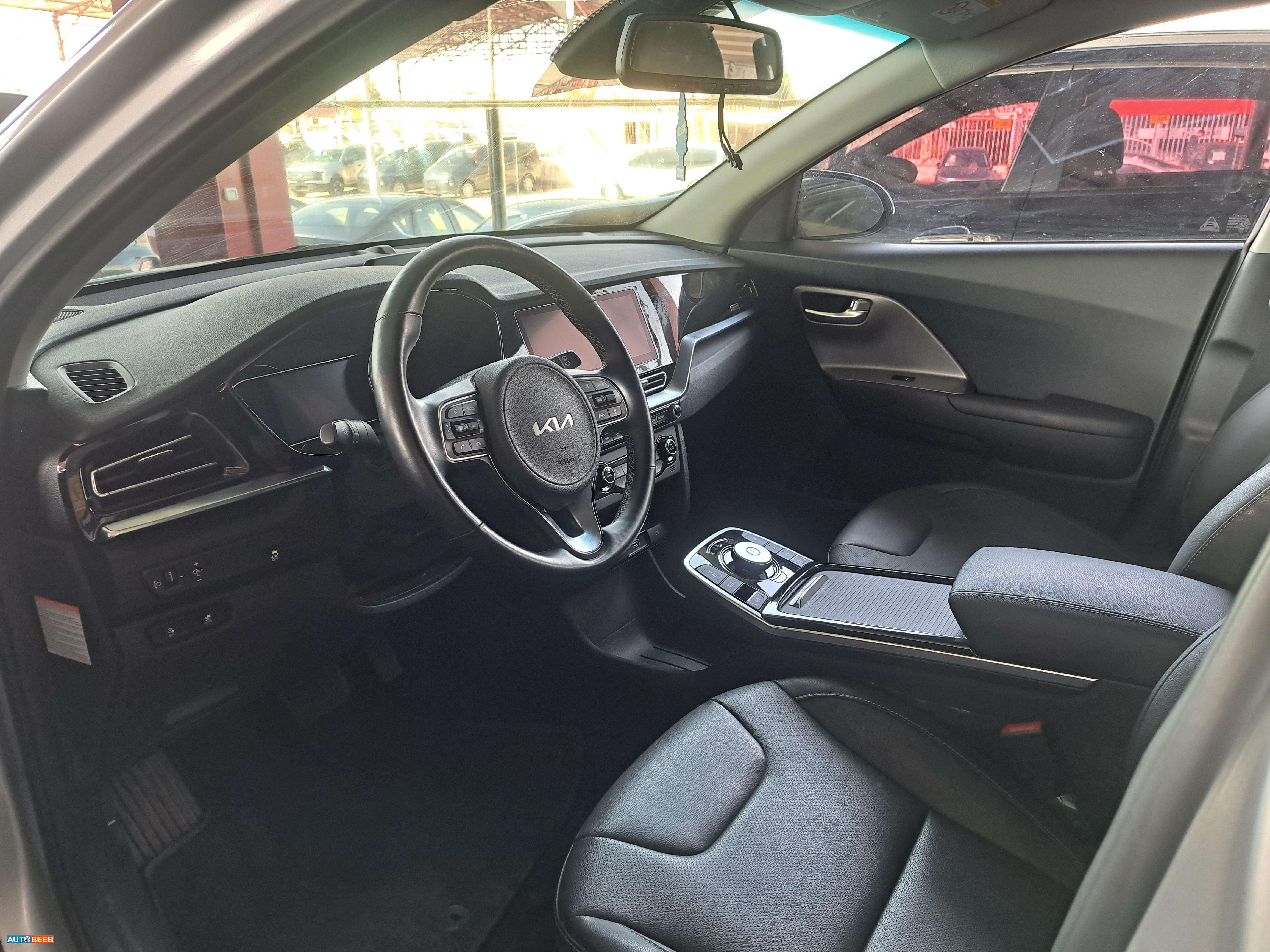 كيا نيرو 2023