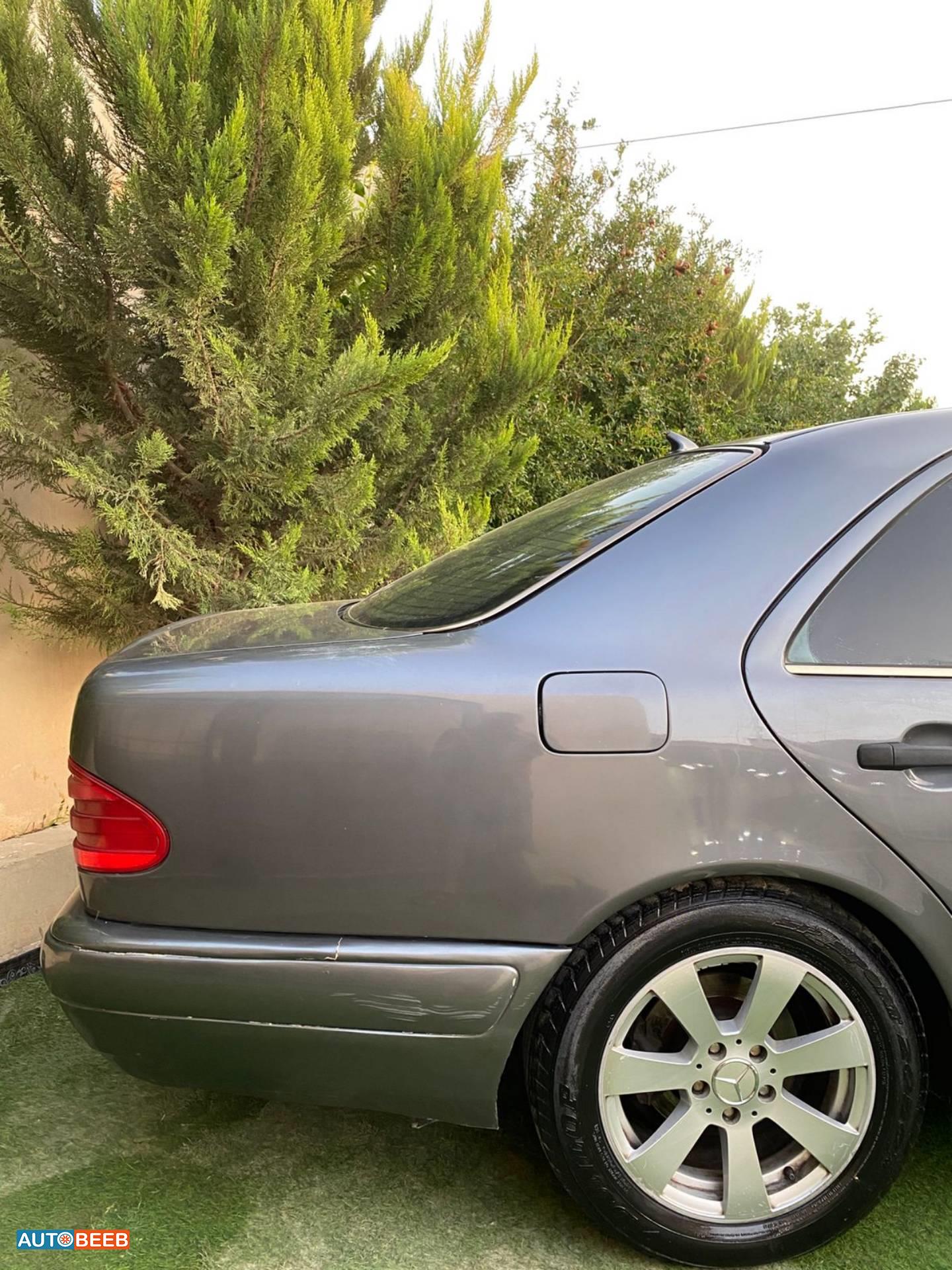 مرسيدس بنز E200 1997