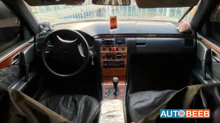 مرسيدس بنز E200 1997