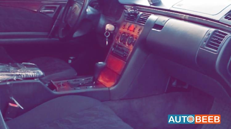 مرسيدس بنز E200 1997