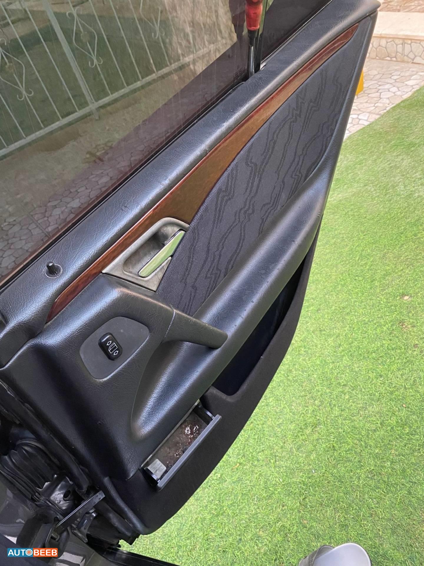 مرسيدس بنز E200 1997