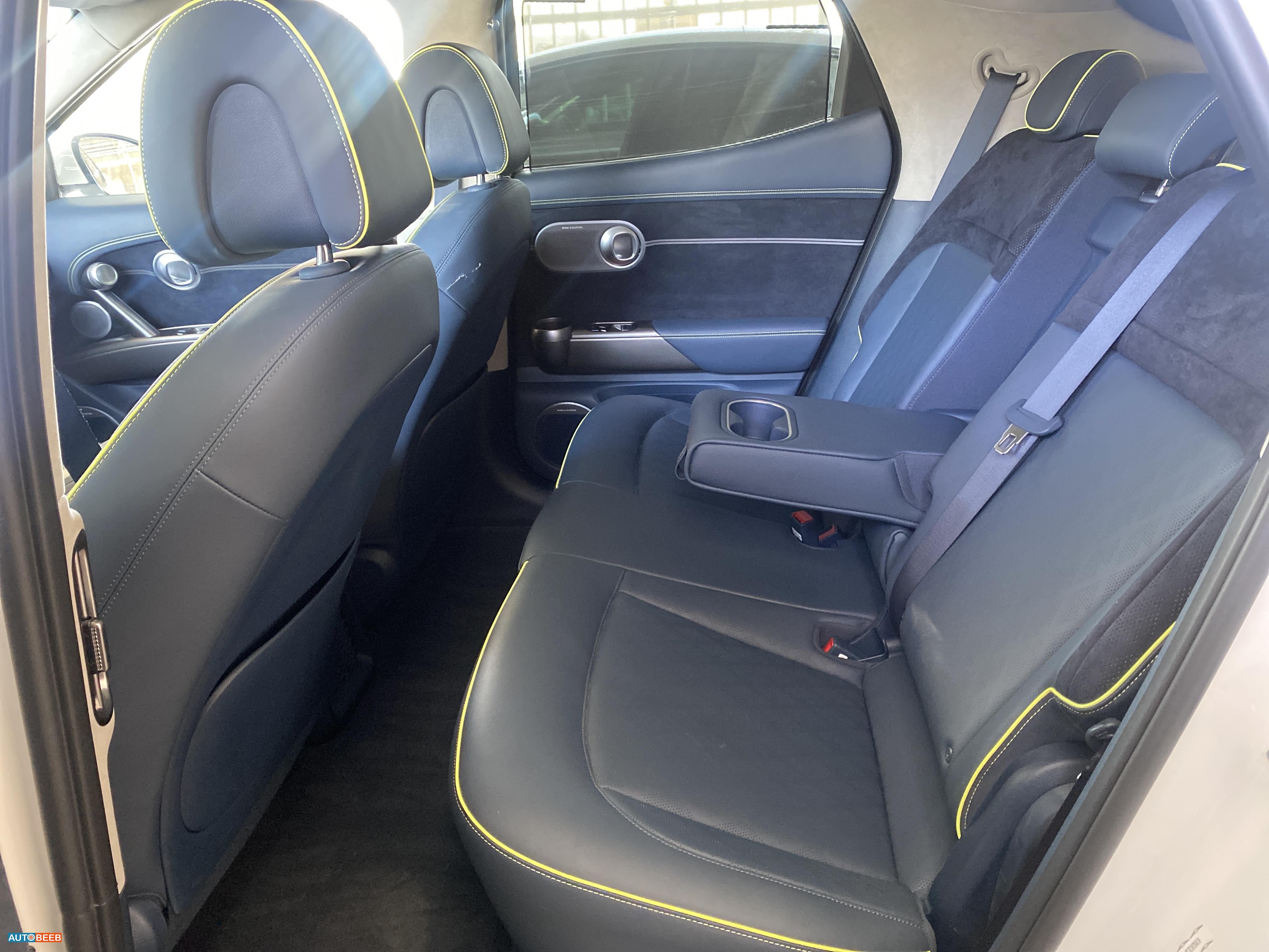 جينيسيس GV60 2023