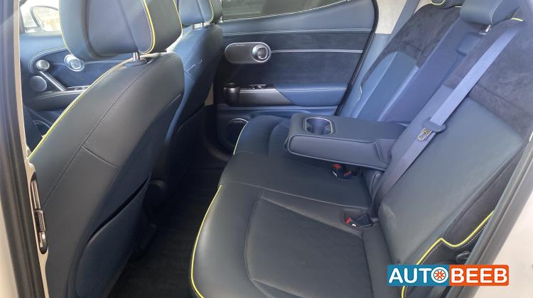 جينيسيس GV60 2023