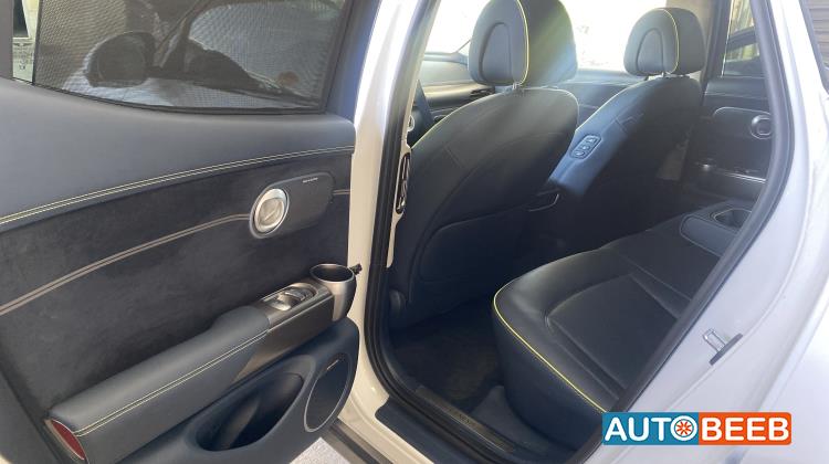 جينيسيس GV60 2023