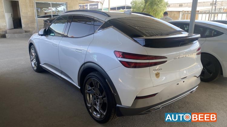 جينيسيس GV60 2023