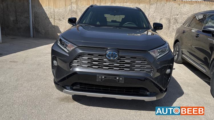 Toyota RAV4 2021