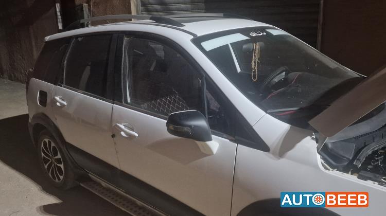 Dongfeng Forthing 2015