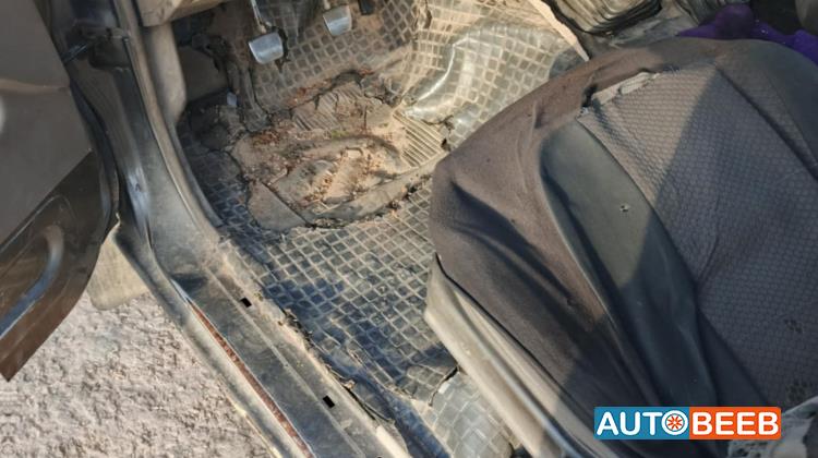 ايسوزو بك اب 1996