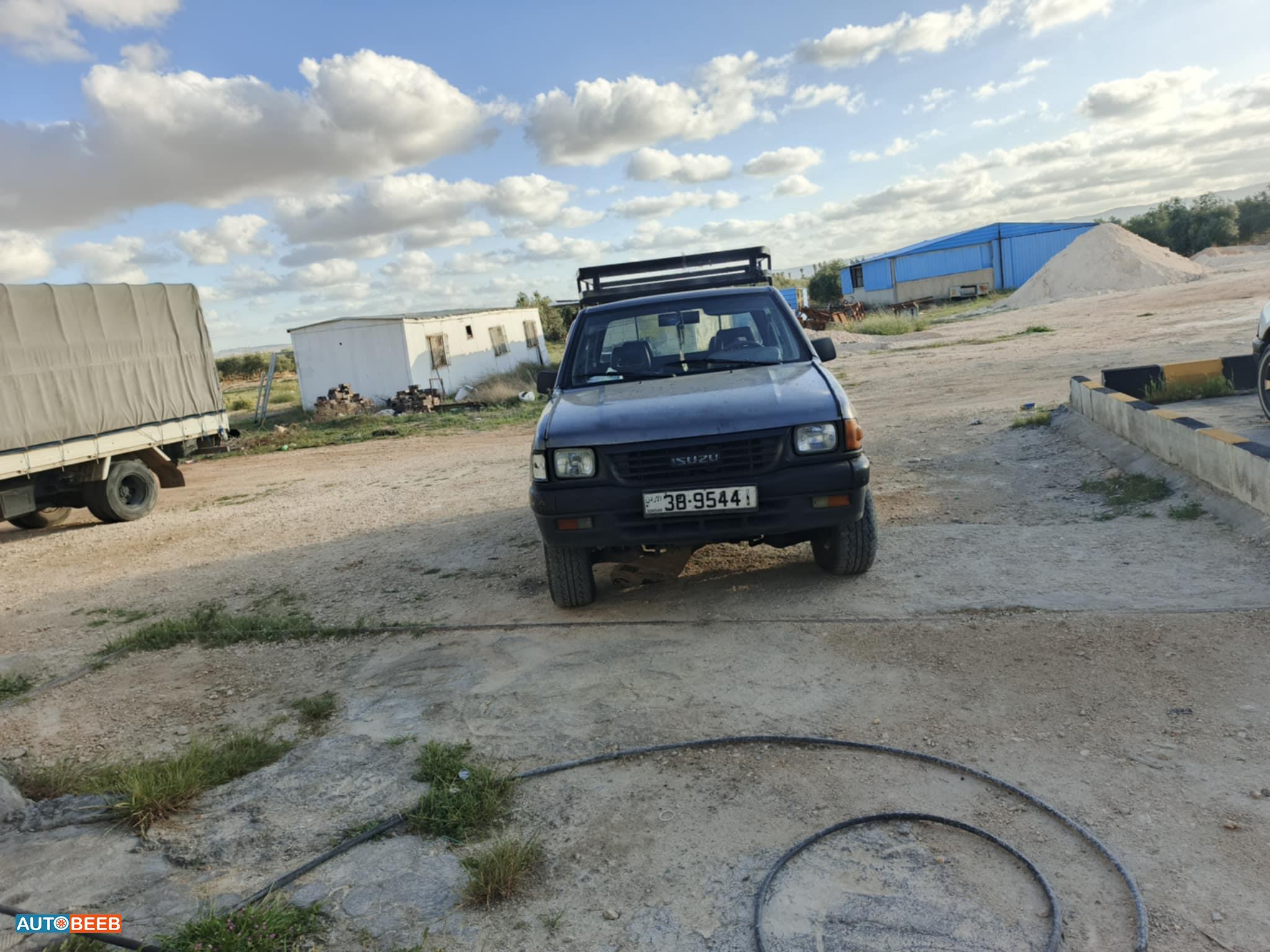 ايسوزو بك اب 1996