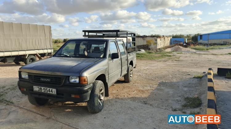 ايسوزو بك اب 1996