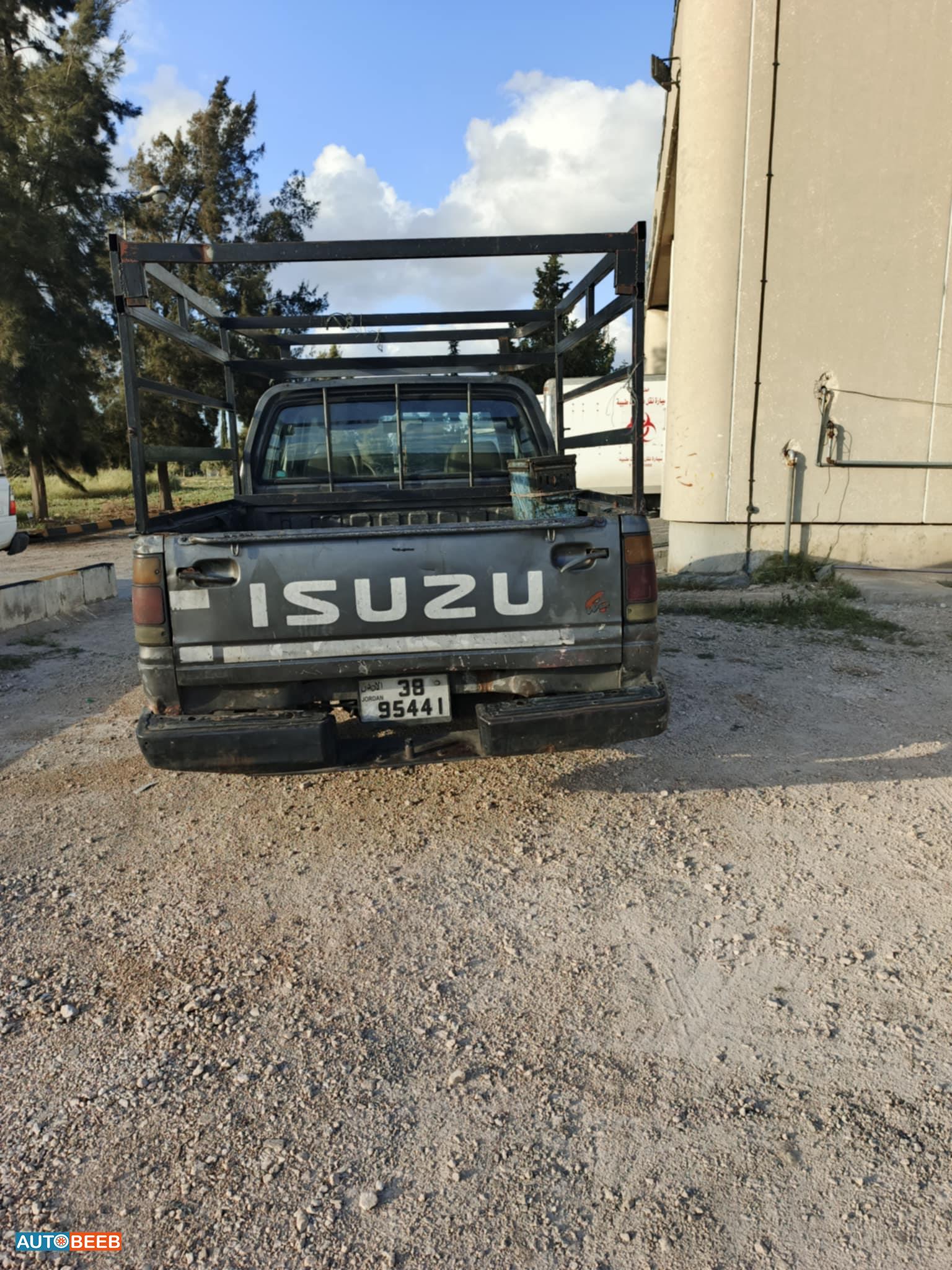 ايسوزو بك اب 1996