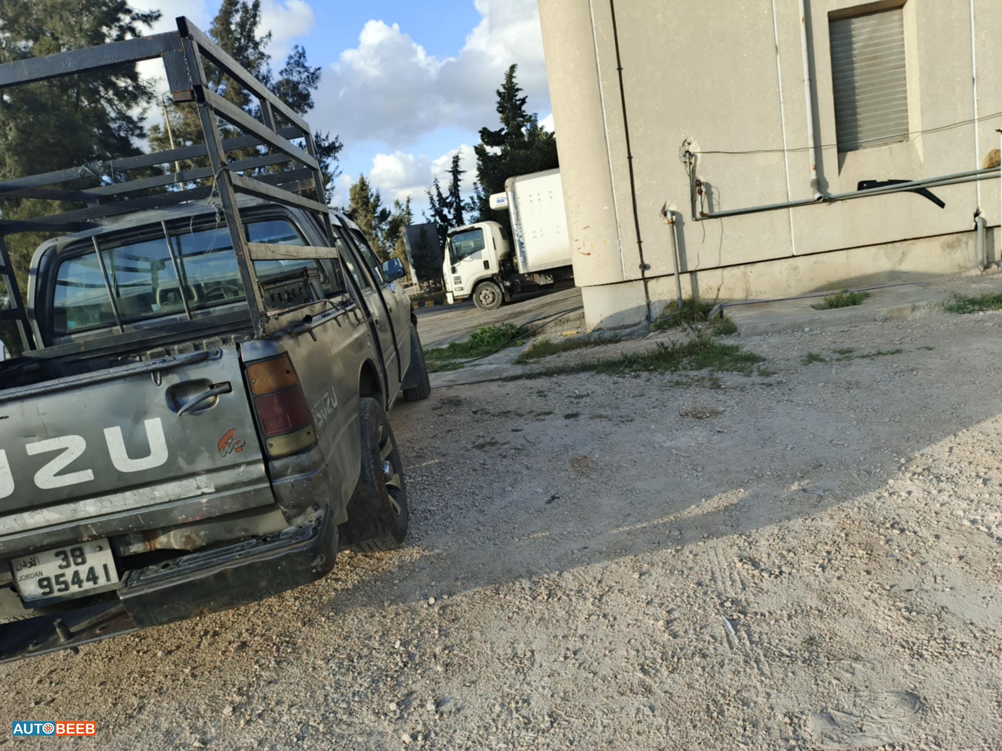 ايسوزو بك اب 1996