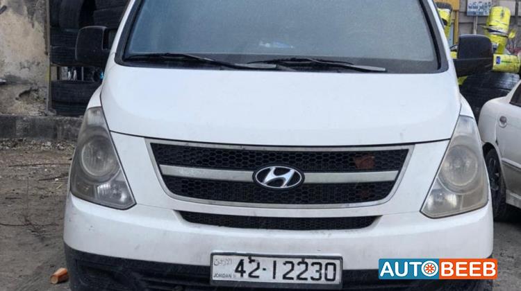 Minivan Hyundai 2010