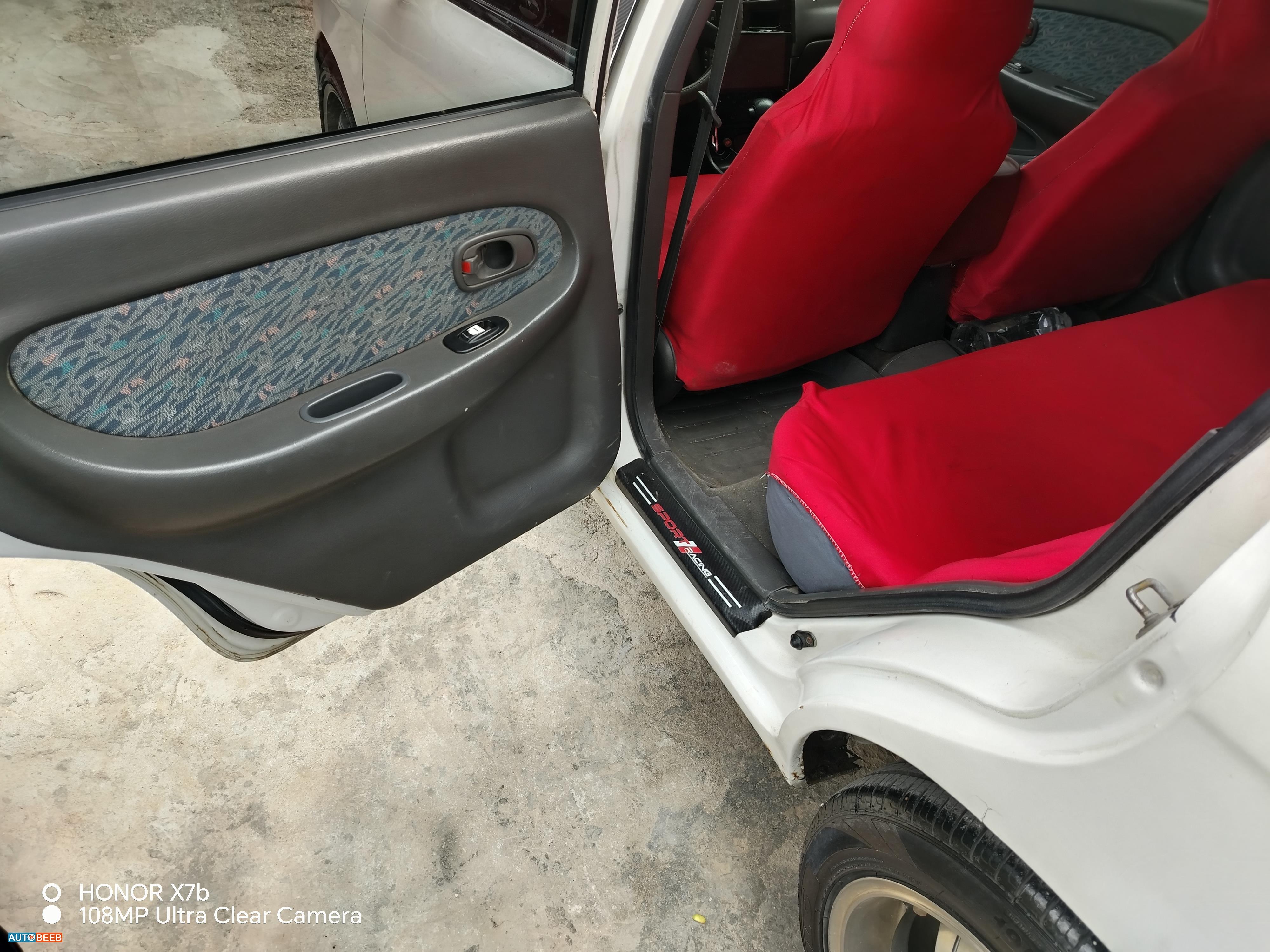 كيا سيفيا 1998