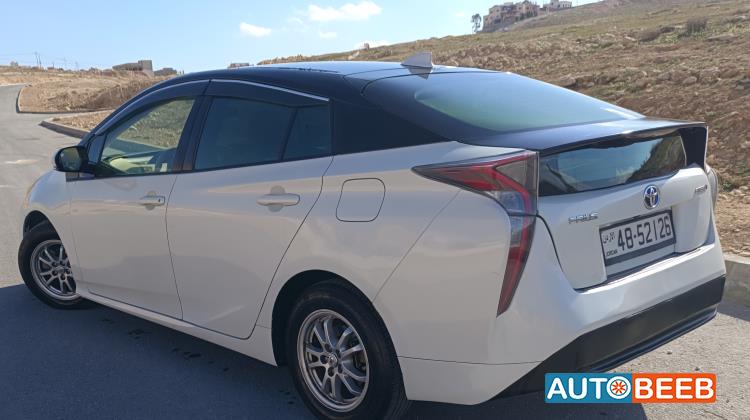 Toyota Prius 2017