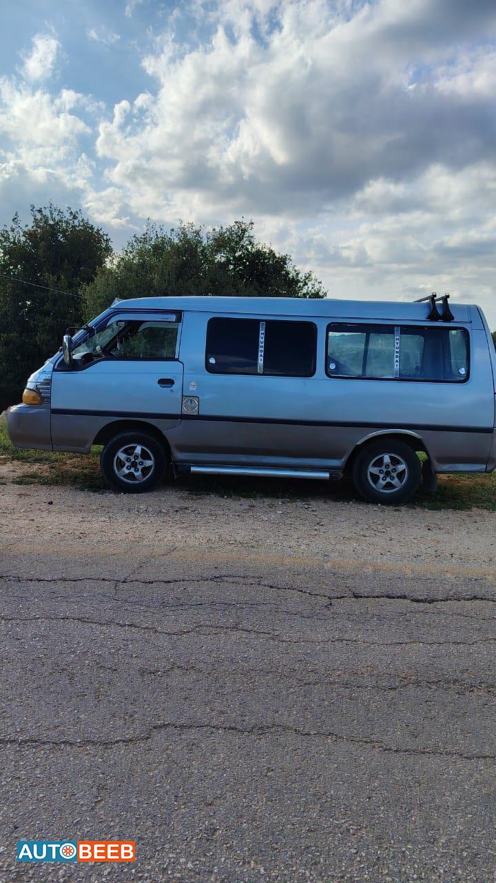 Minibus Hyundai 2003
