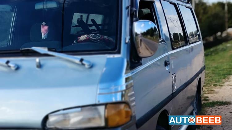 Minibus Hyundai 2003