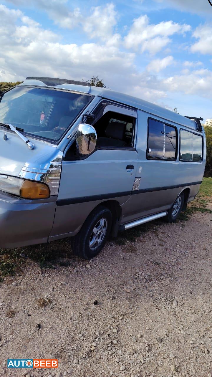 Minibus Hyundai 2003