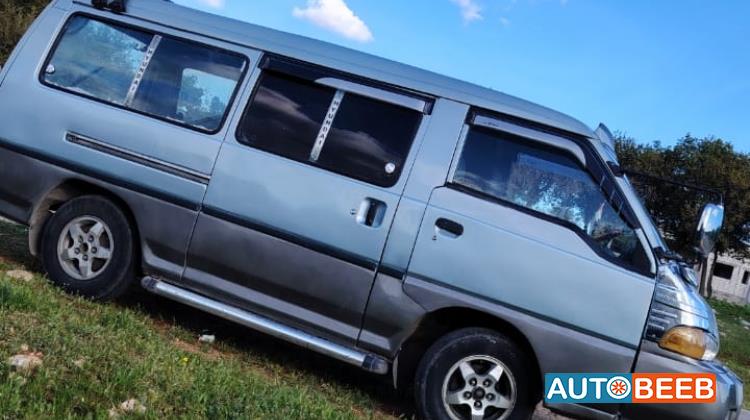 Minibus Hyundai 2003