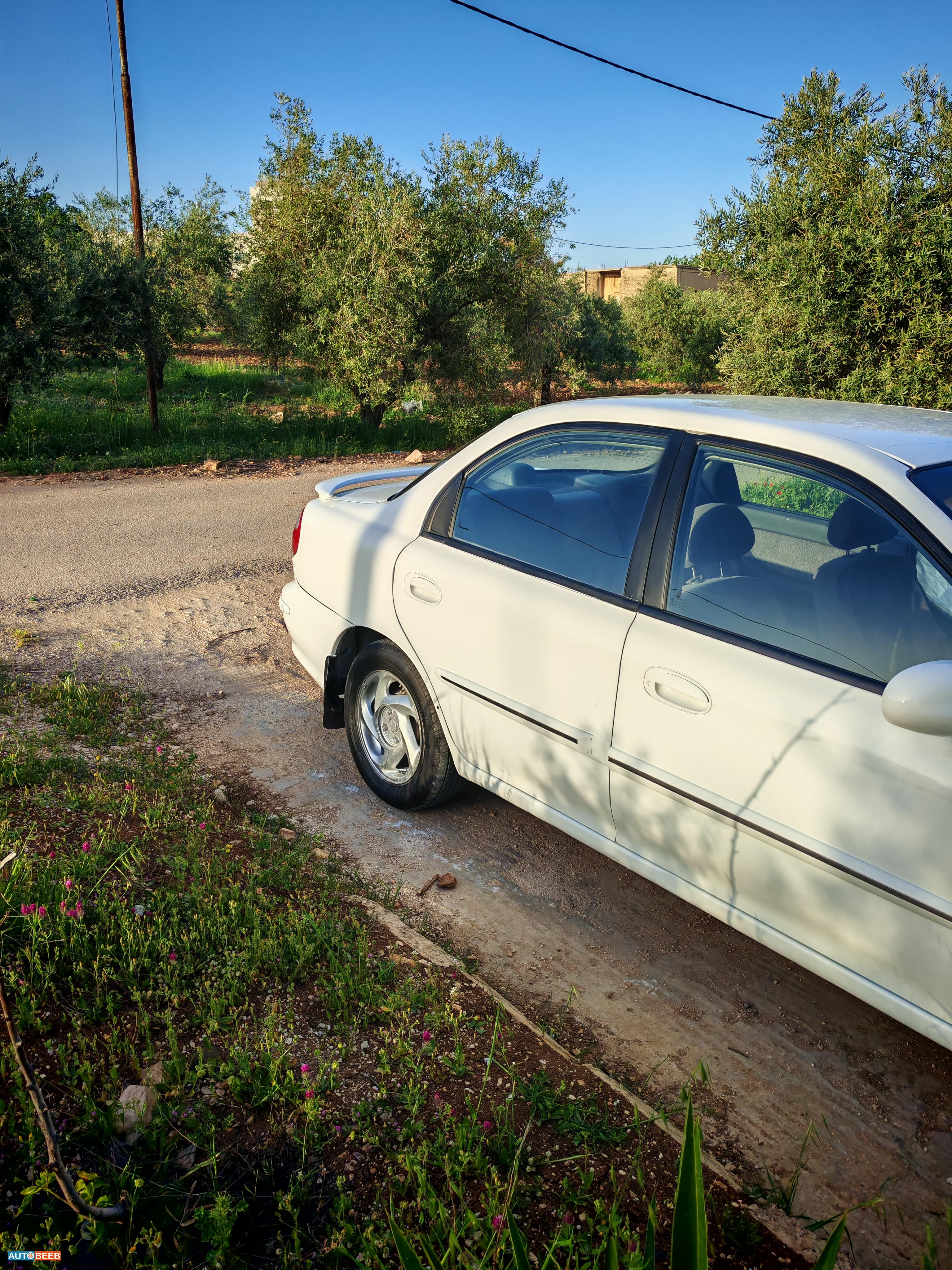 كيا سيفيا 2000