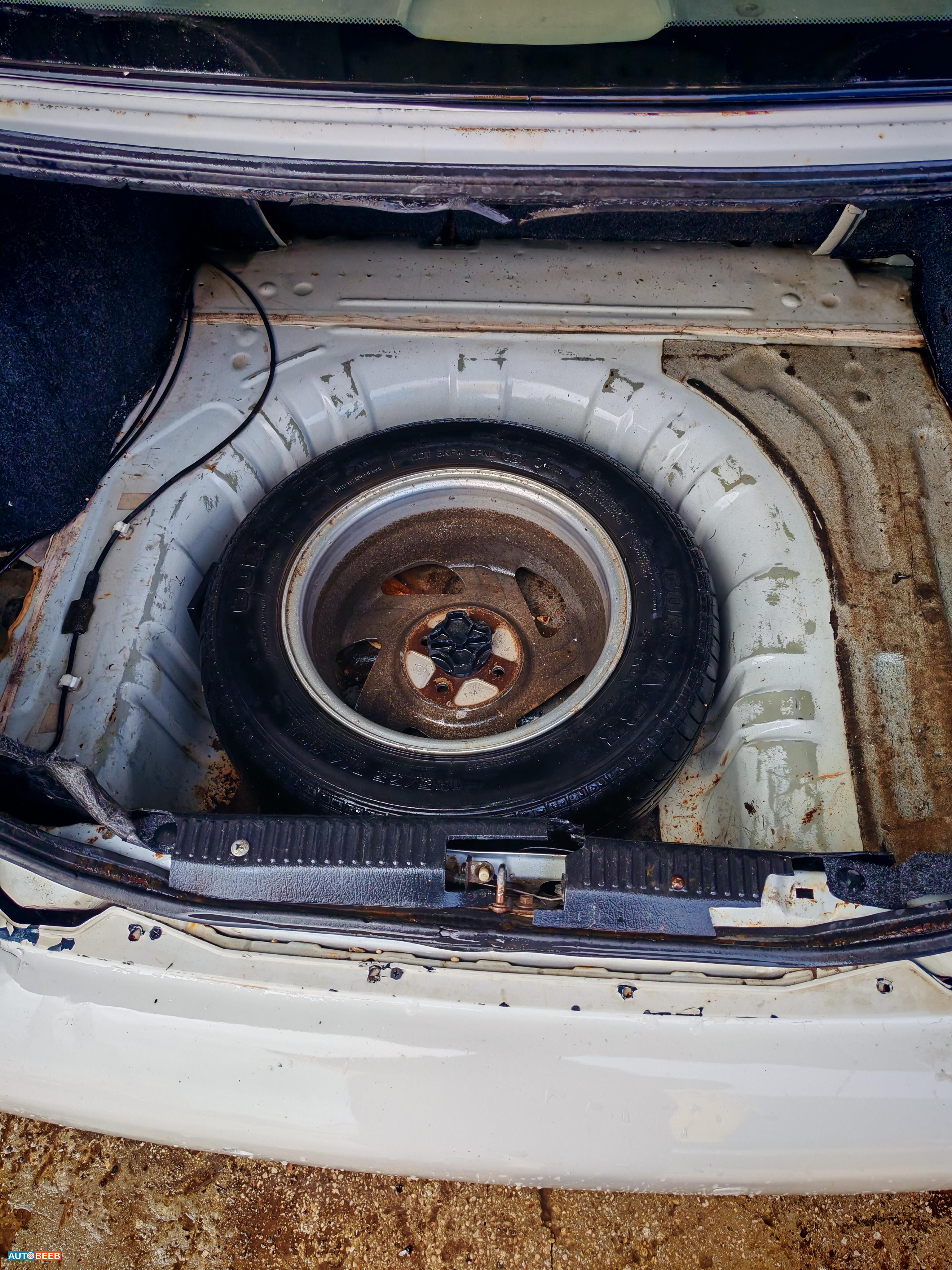 كيا سيفيا 2000