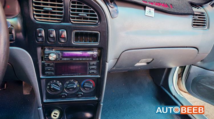 كيا سيفيا 2000