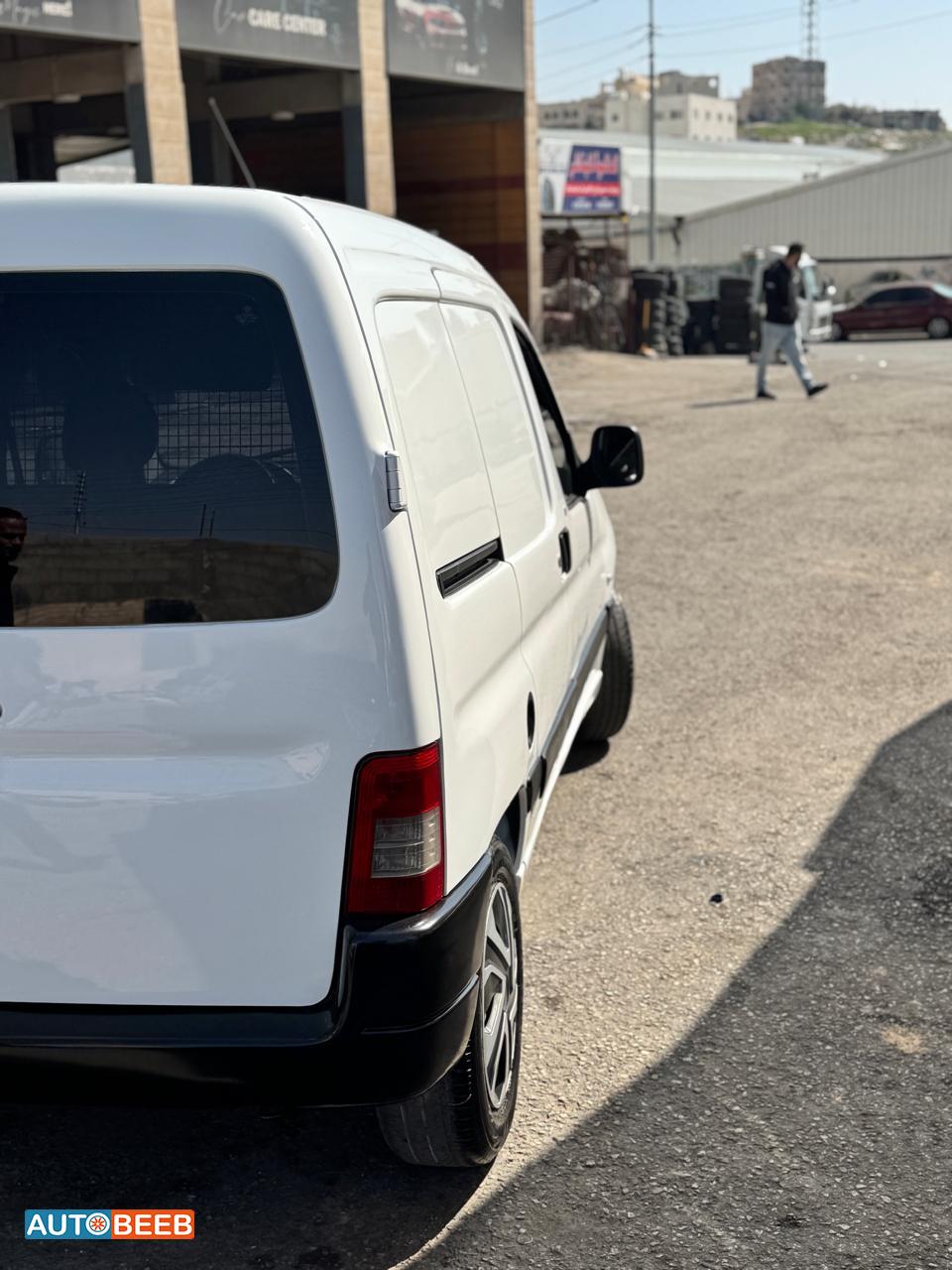 Peugeot Partner 2011