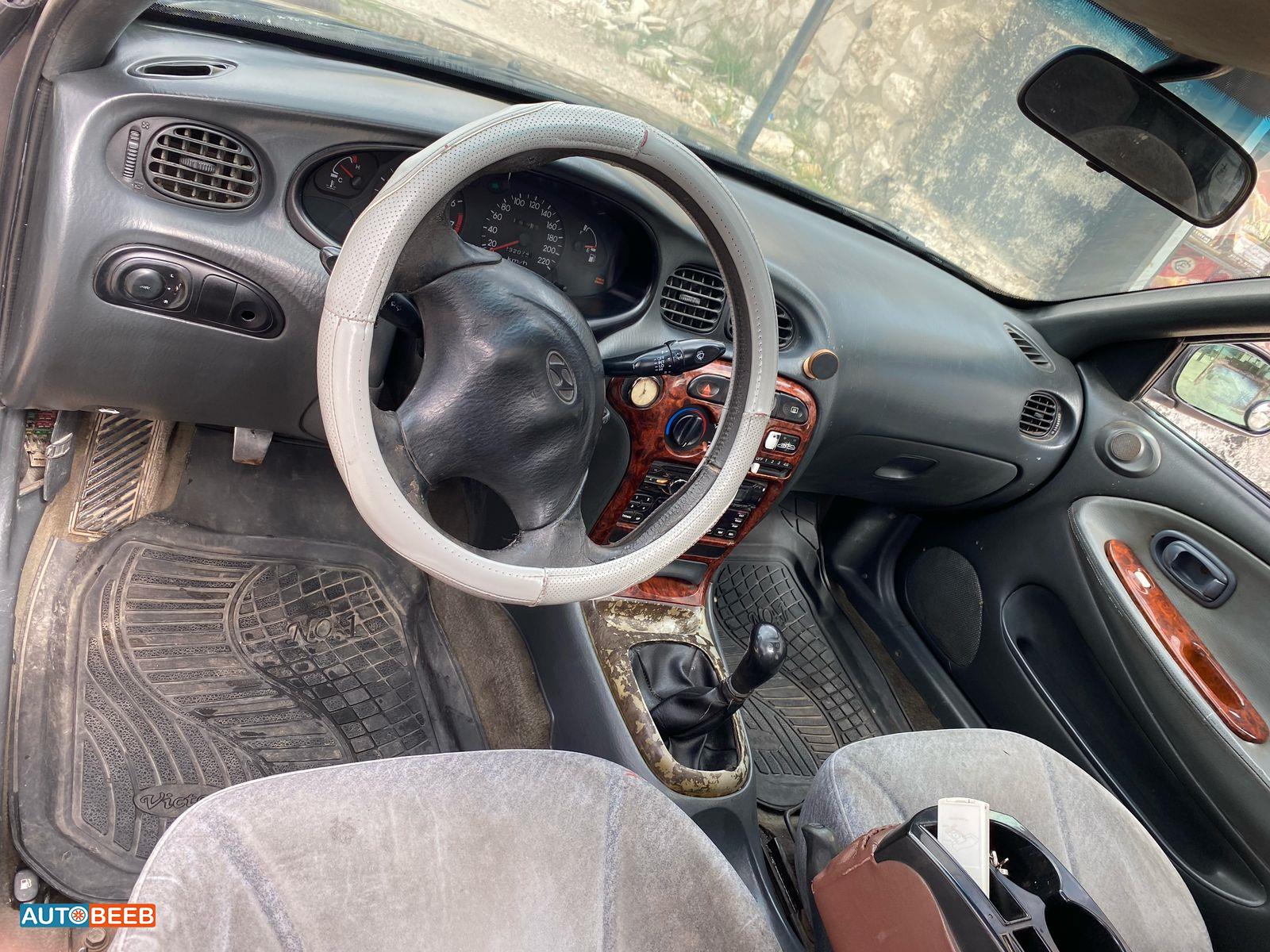 هيونداي افانتي 1997