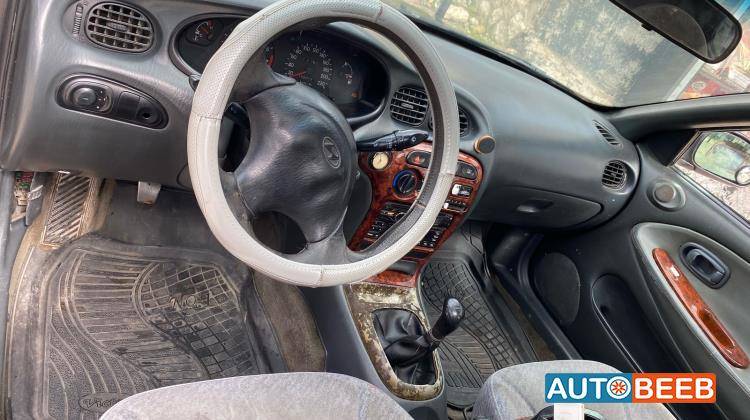 هيونداي افانتي 1997