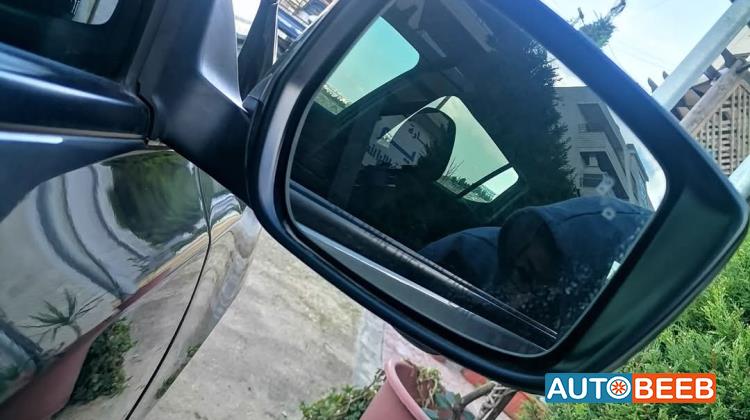 نيسان ليف 2020